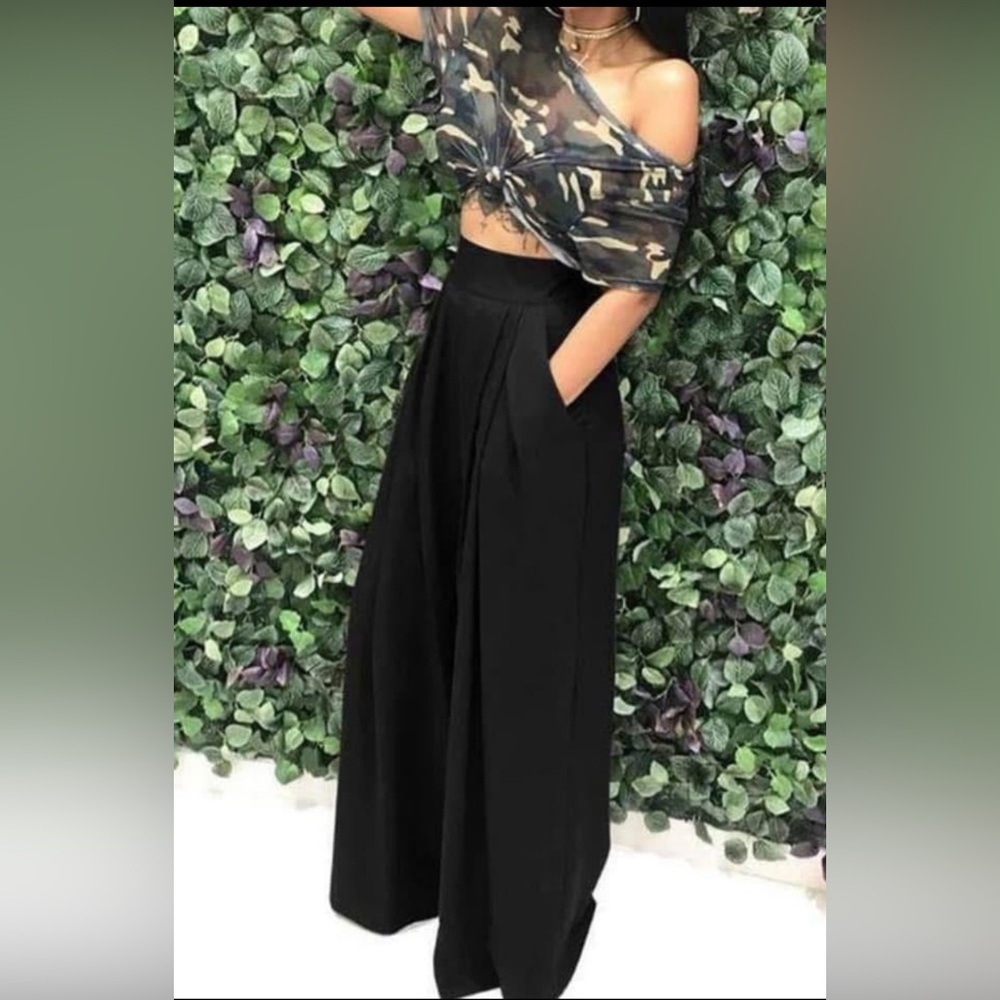 Black Wide Leg Pants SET.